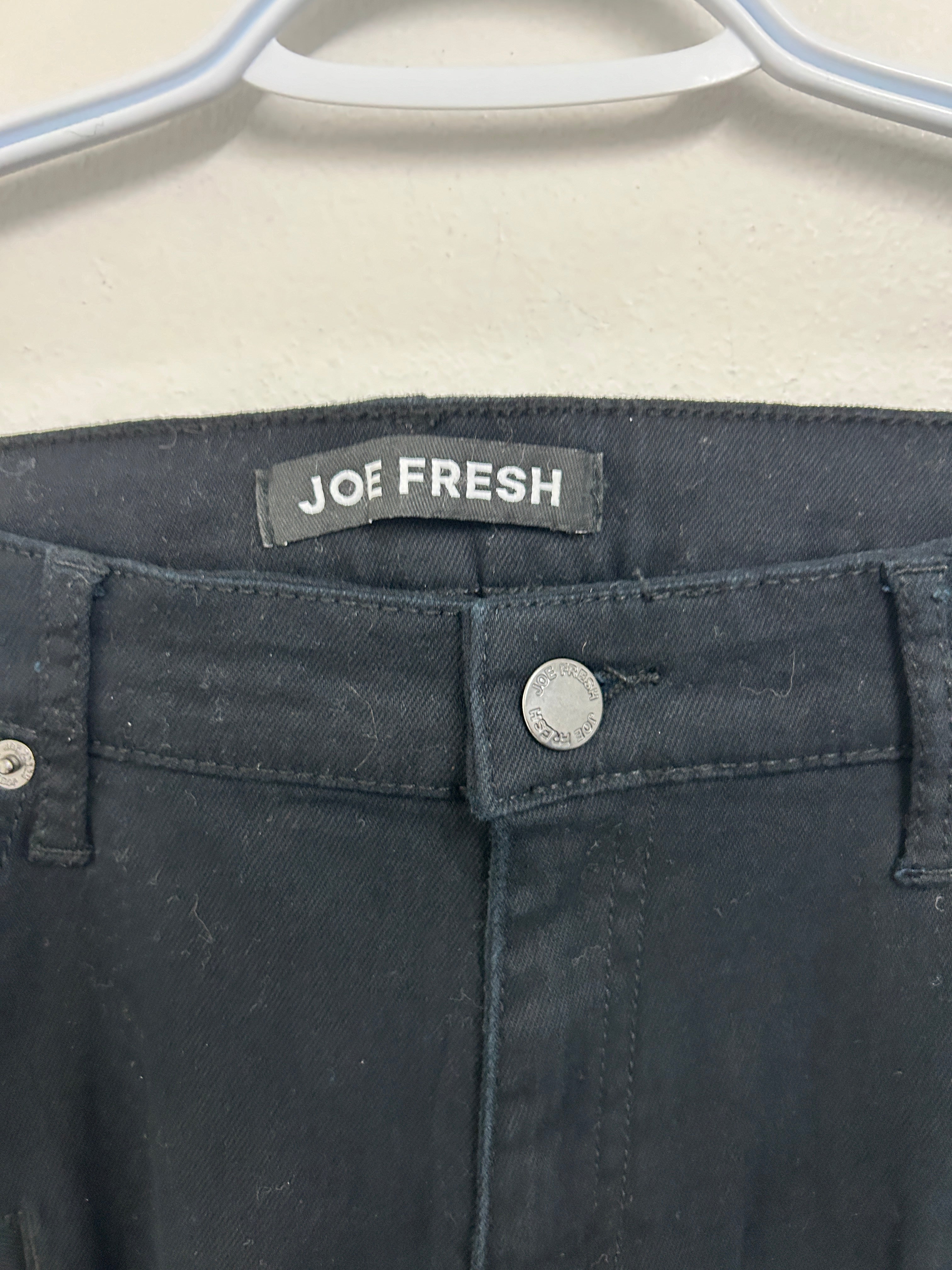 Pantalon cargo noir ajusté — Joe Fresh