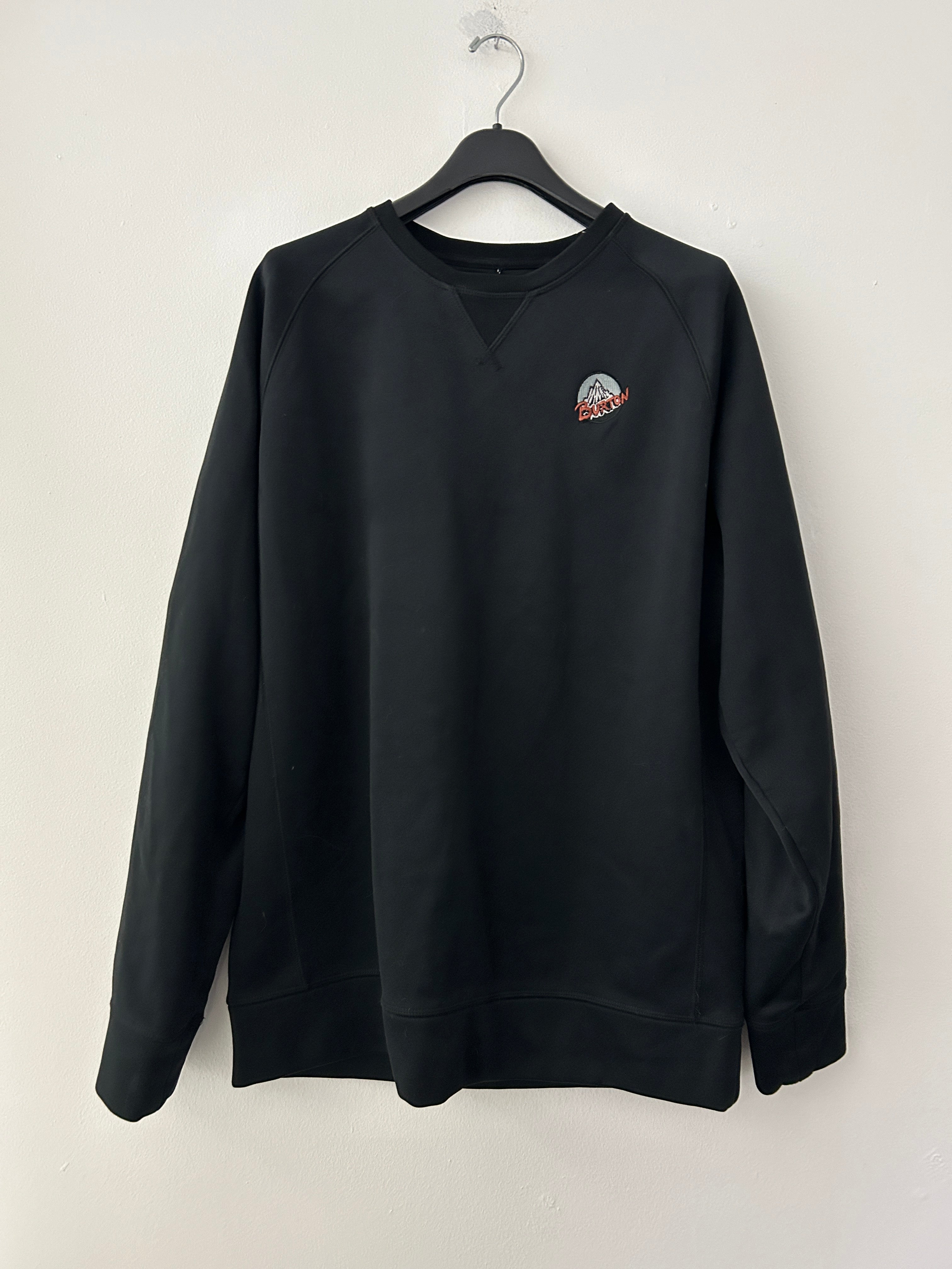 chandail-noir-a-logo-montagne-burton