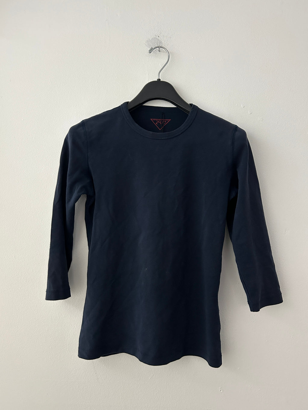 Chandail bleu marine à manches trois-quarts — 24/7