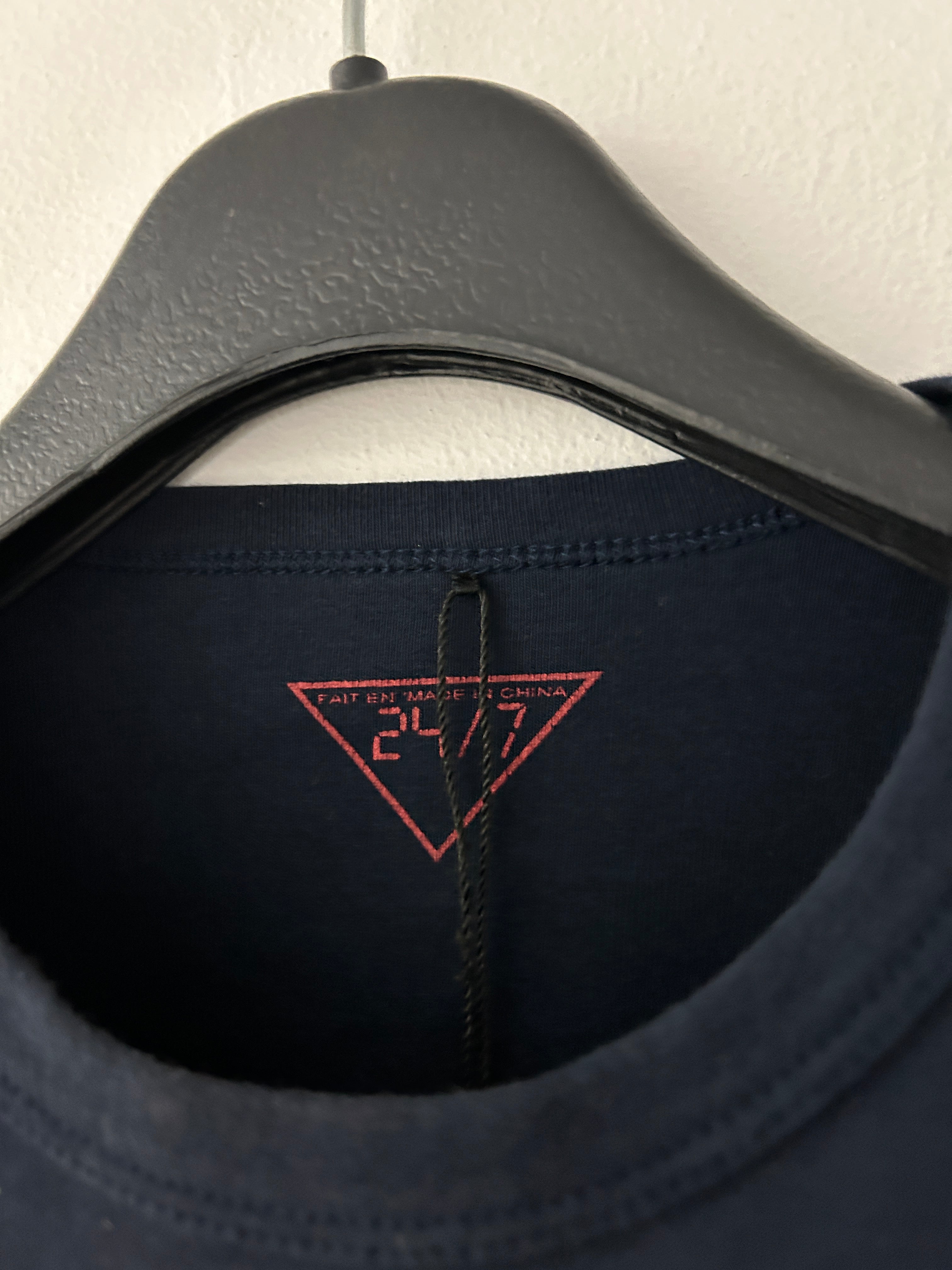 Chandail bleu marine à manches trois-quarts — 24/7