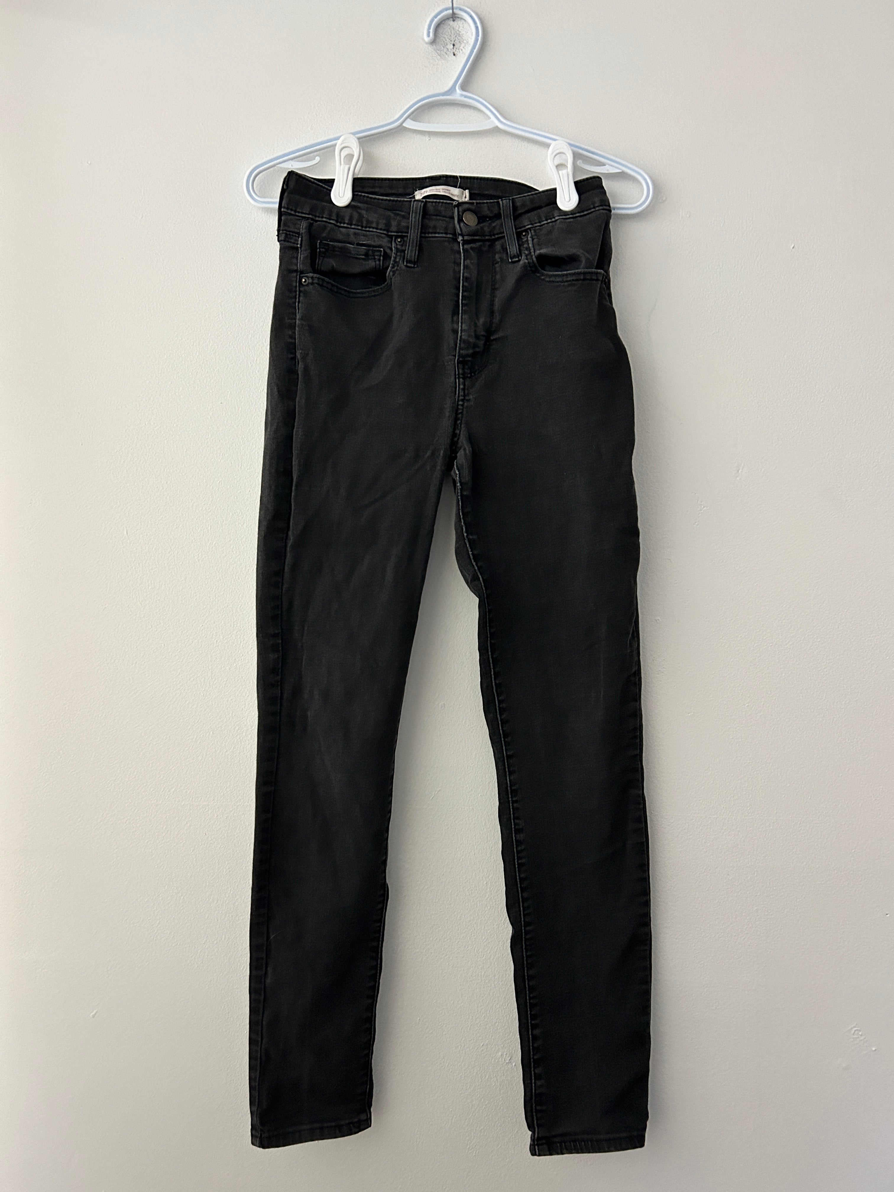 Jean noir taille haute coupe skinny — 721