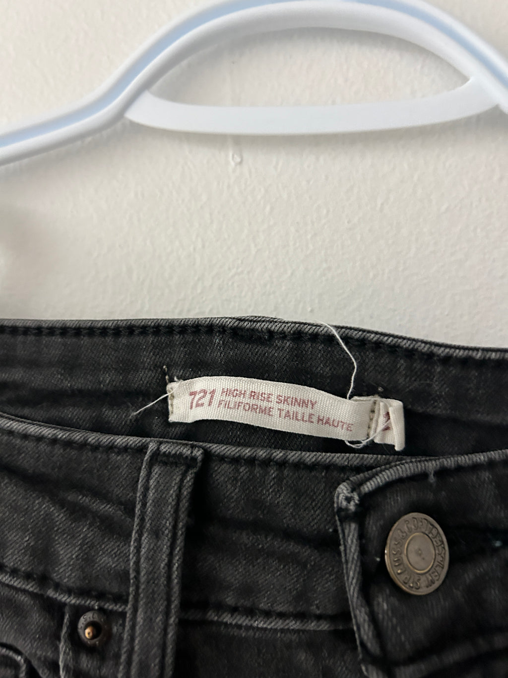 Jean noir taille haute coupe skinny — 721