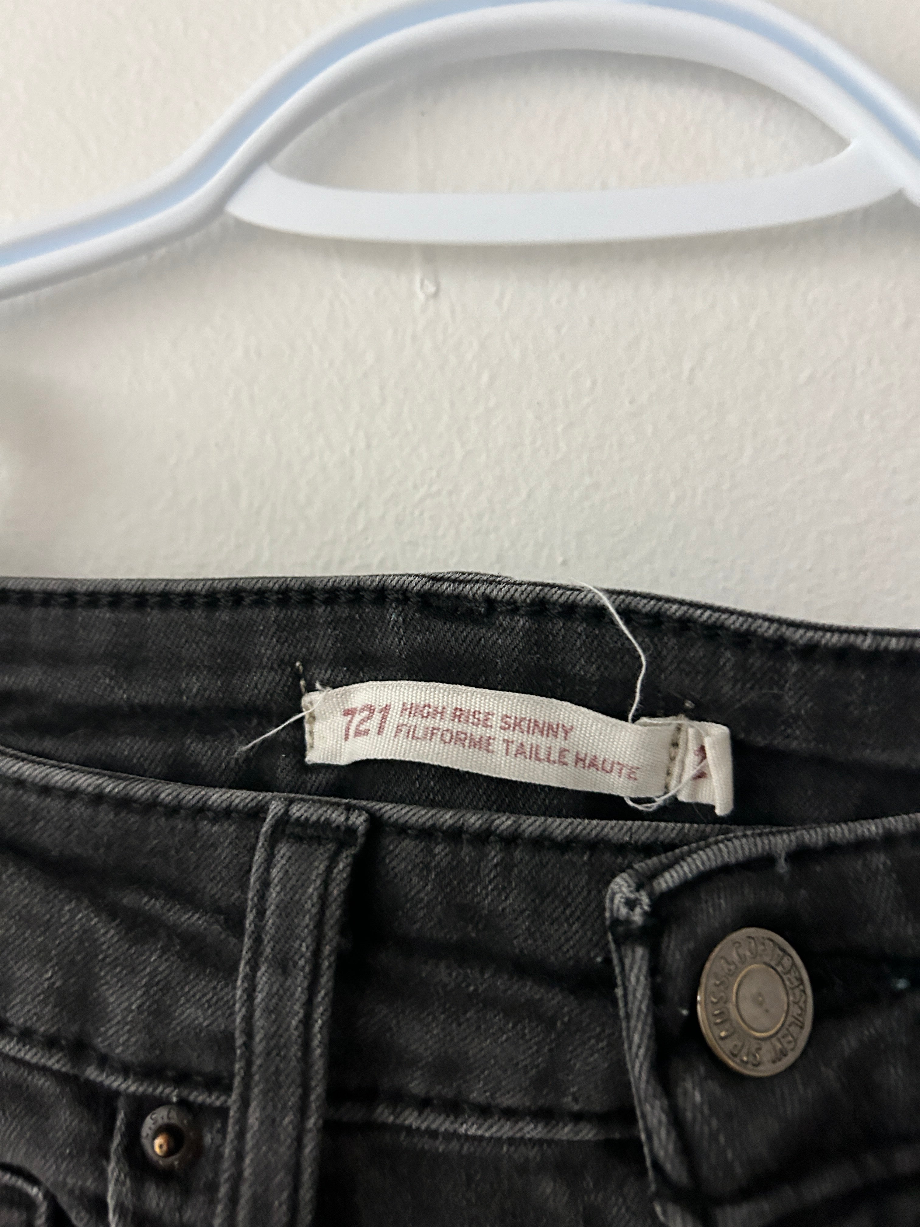 Jean noir taille haute coupe skinny — 721