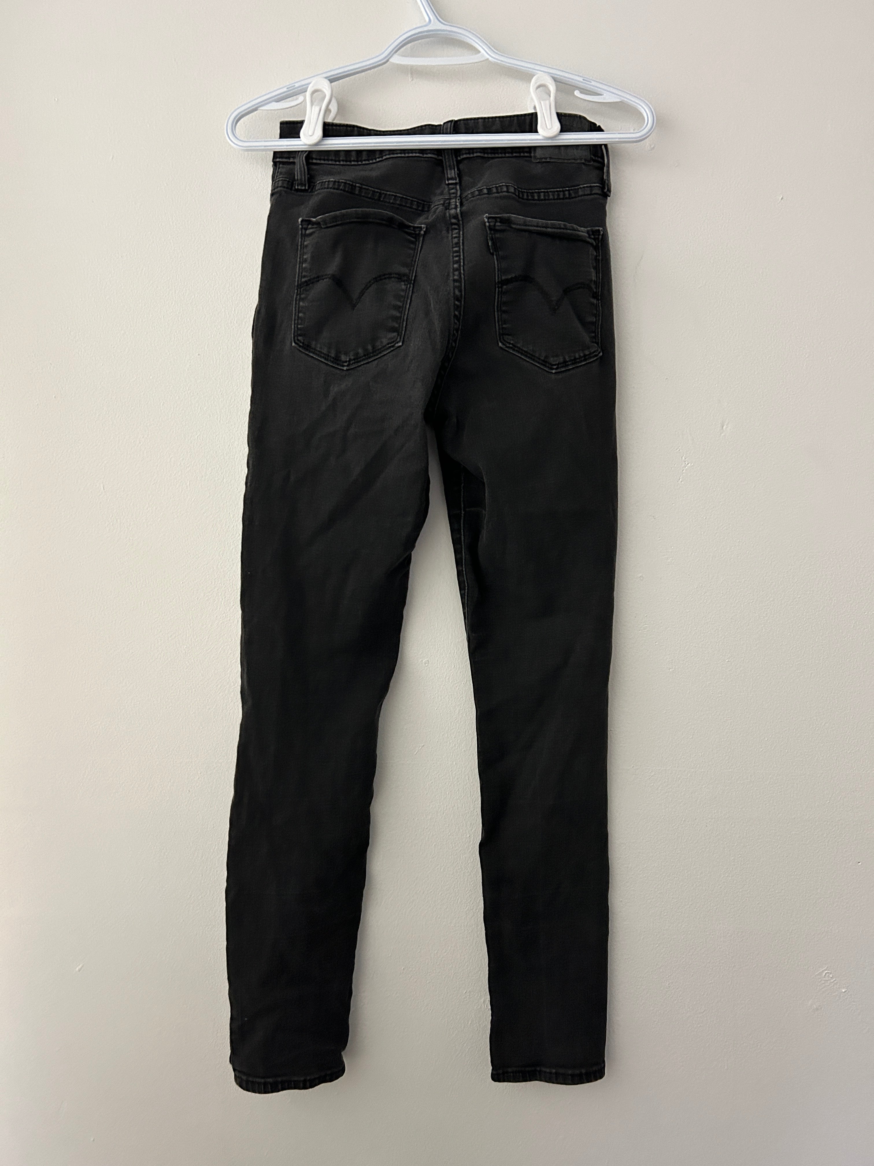 Jean noir taille haute coupe skinny — 721