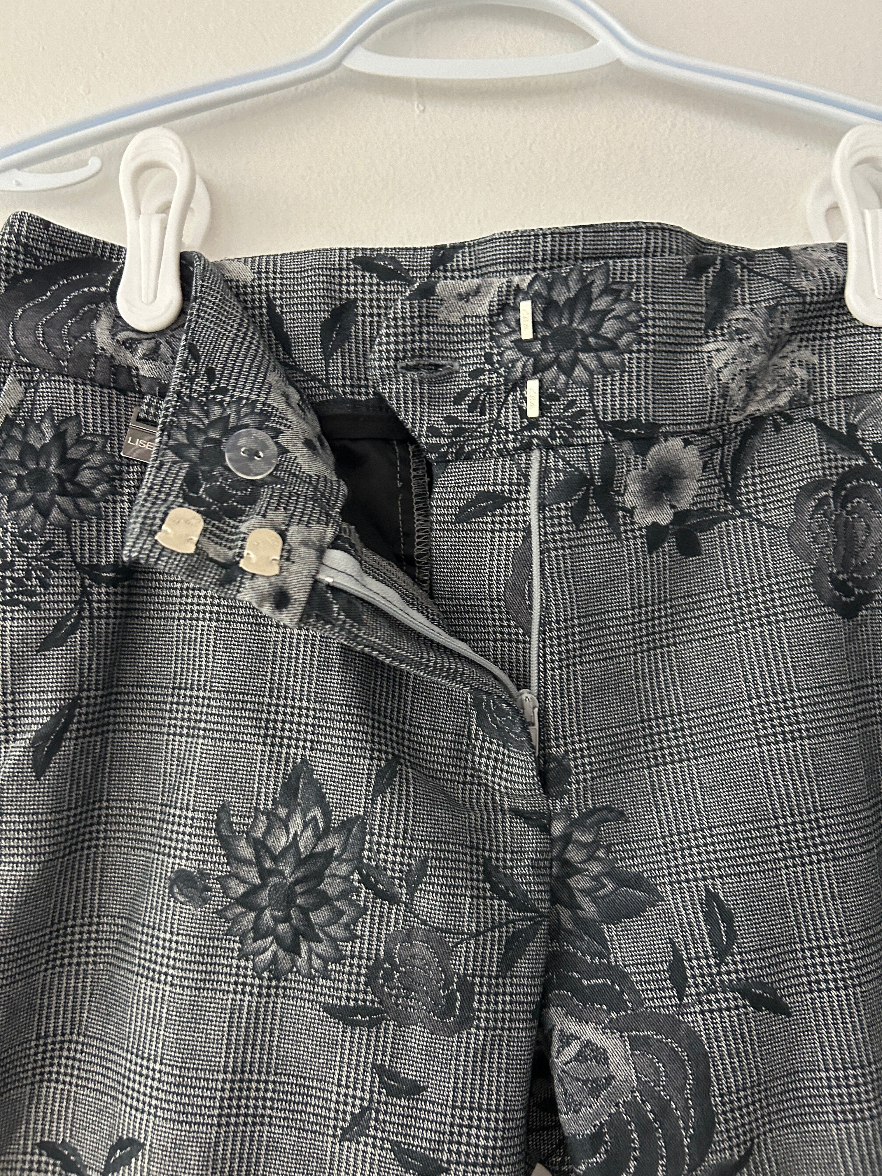 Pantalon à motif floral et carreaux — Lisettel