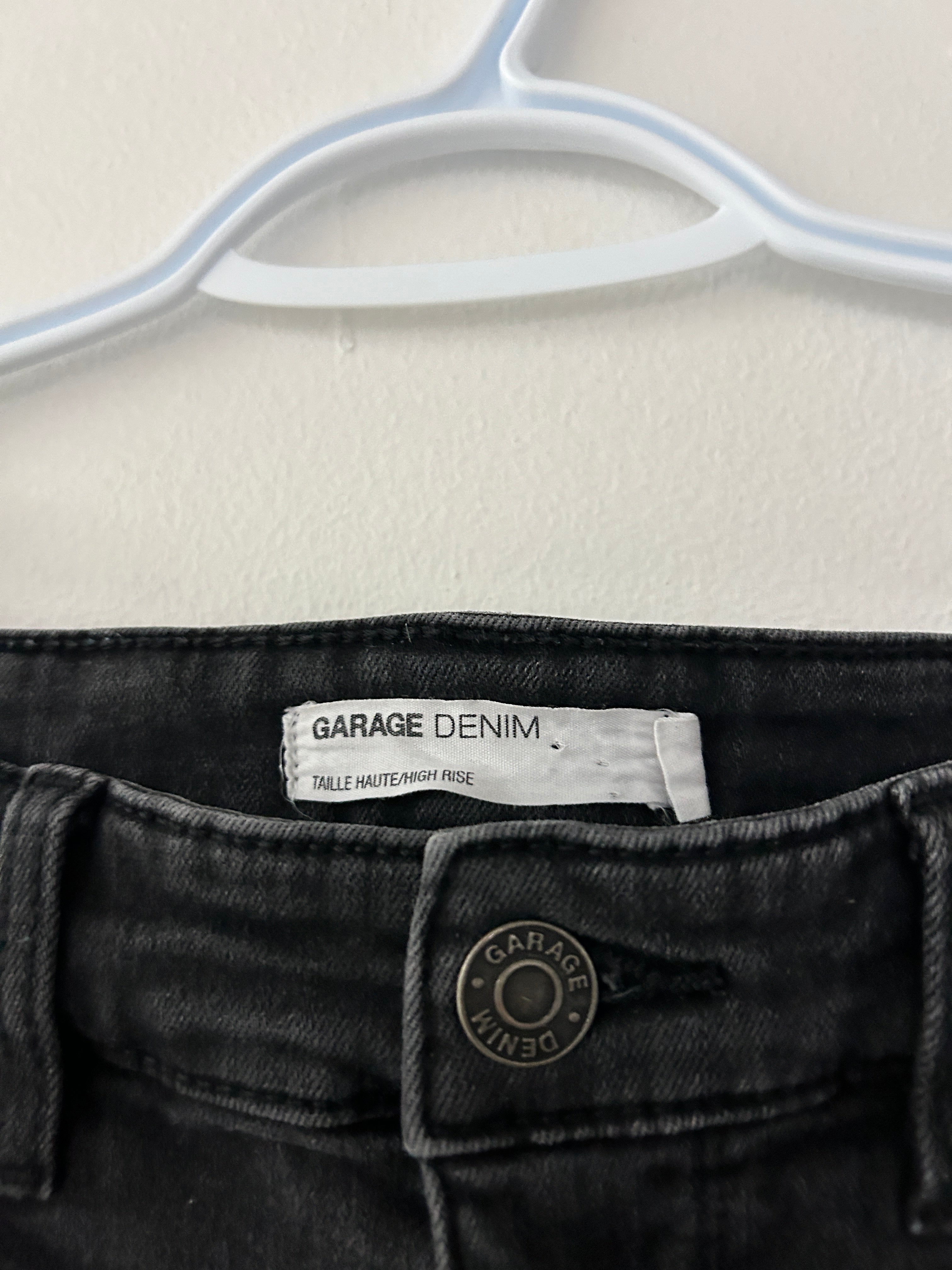 Jean Denim gris foncé ajusté