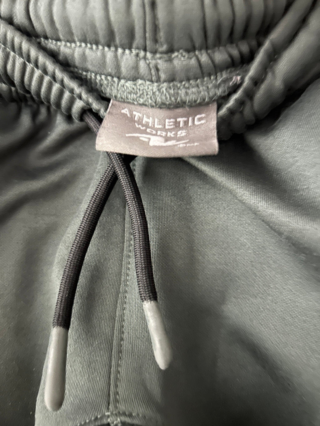 Pantalon de sport vert forêt