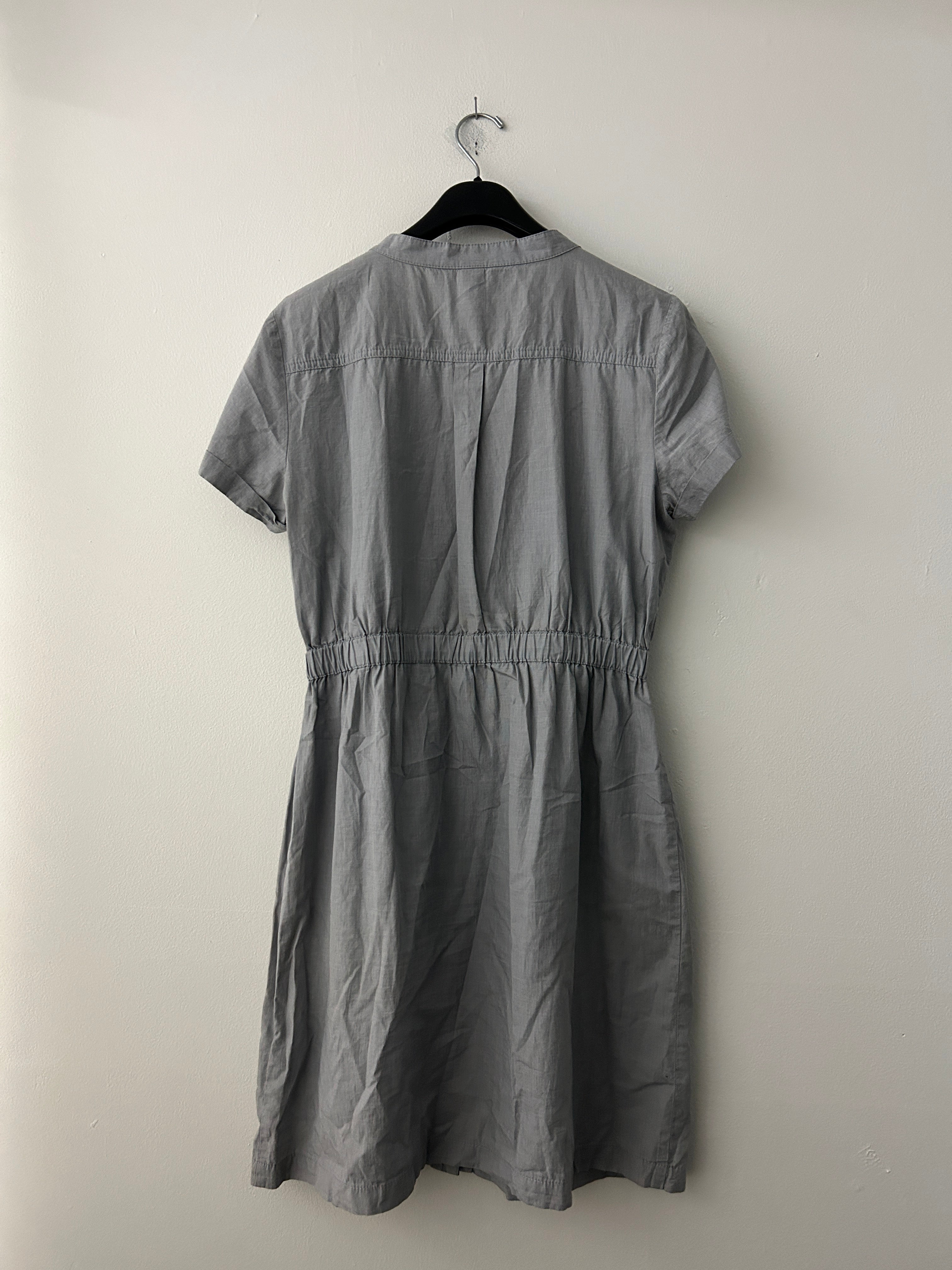 Robe chemise grise à boutons — H&M