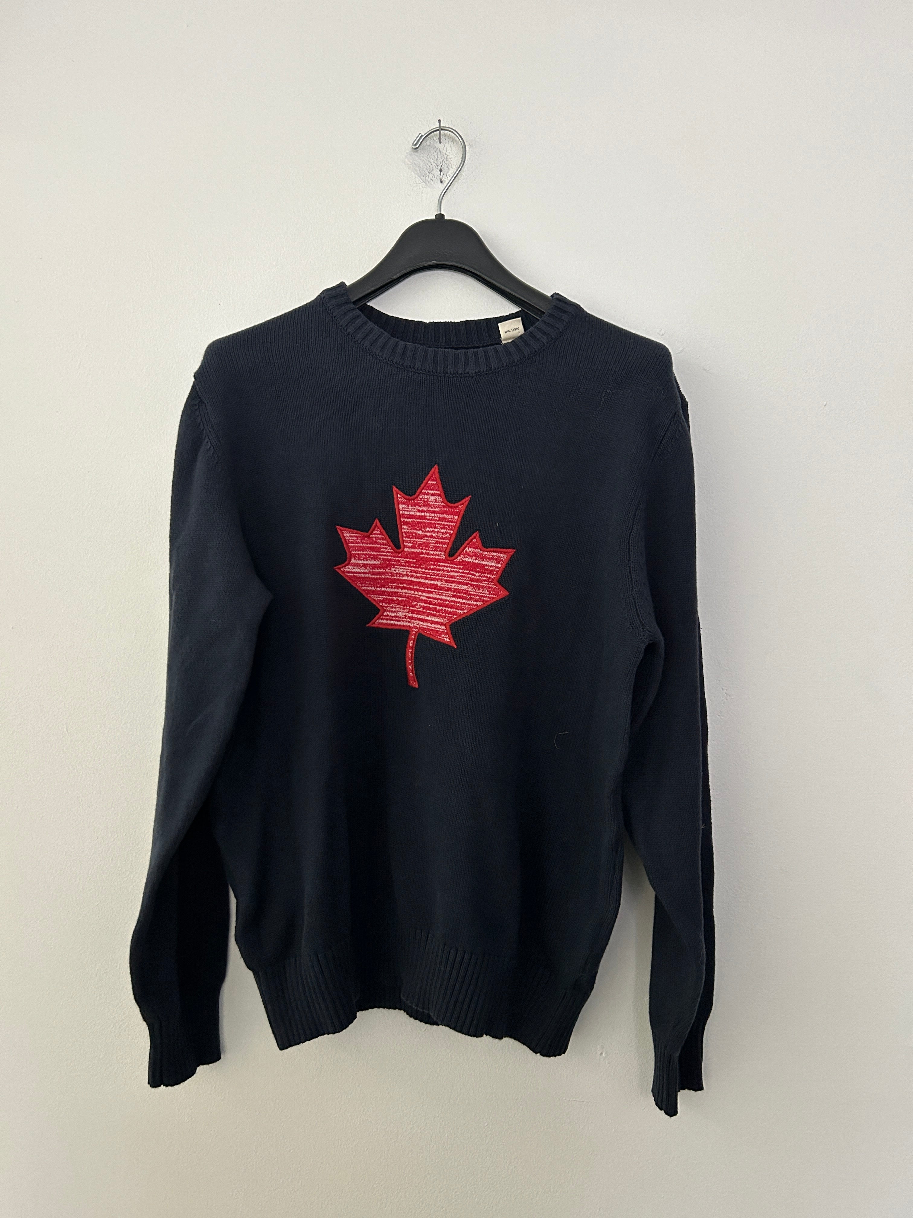 Chandail bleu marine à feuille d’érable — Weatherproof