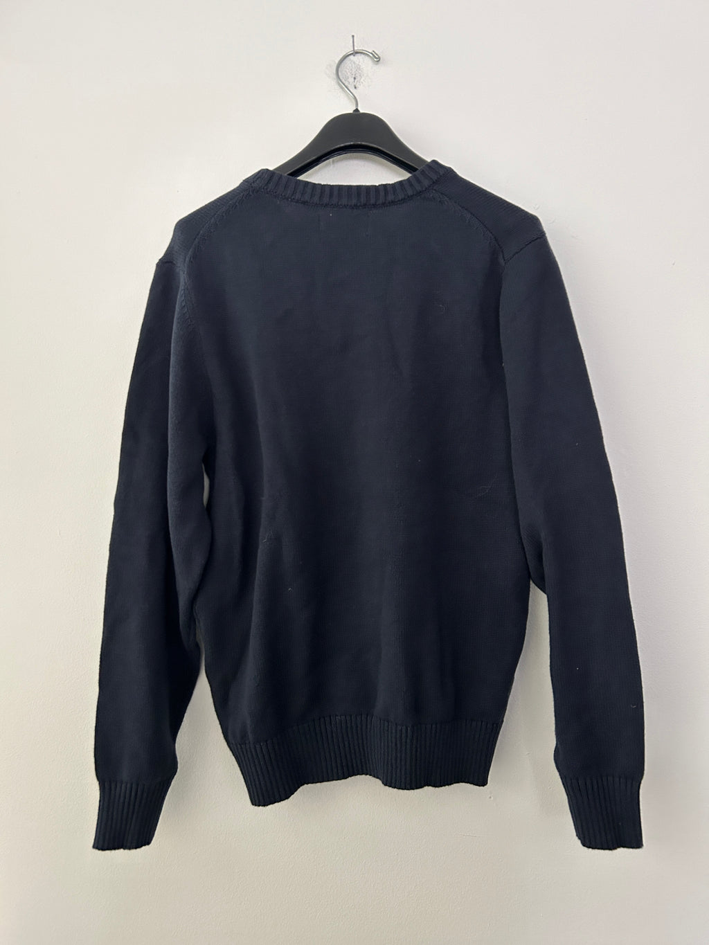 Chandail bleu marine à feuille d’érable — Weatherproof