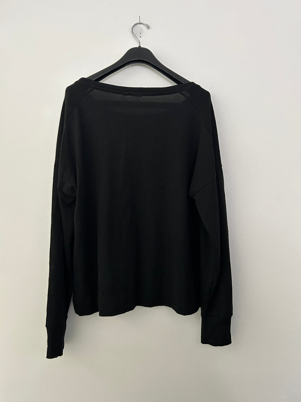 Chandail noir à manches longues — GAP