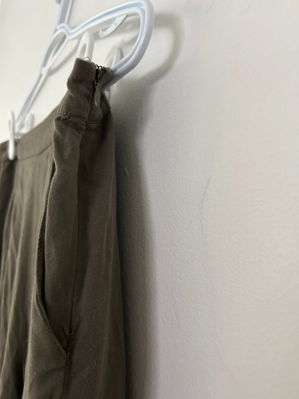 Pantalon large taille haute kaki — Forever 21