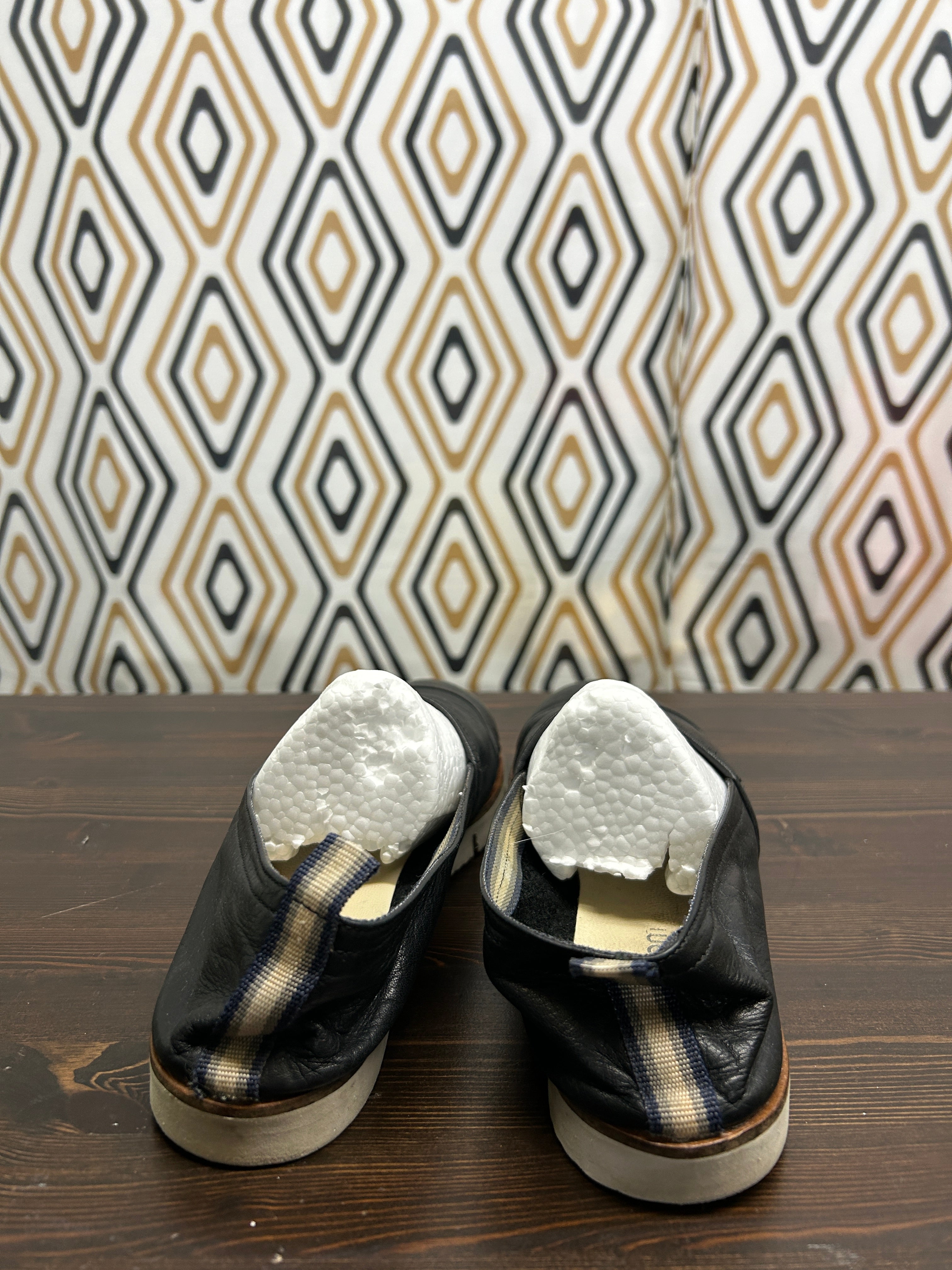 Chaussures en cuir noir — J Bloom