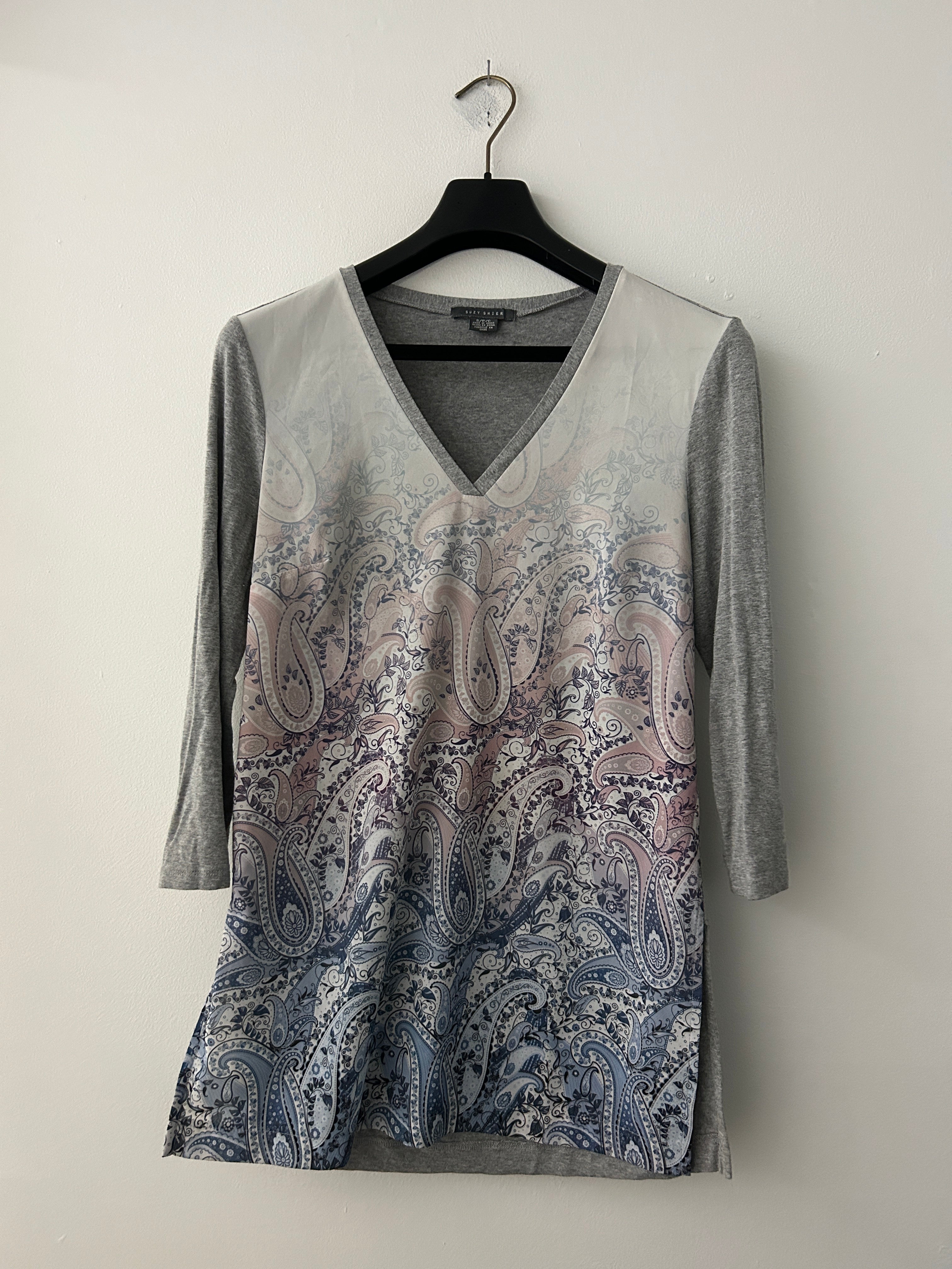 Haut à imprimé cachemire dégradé — Suzy Shier