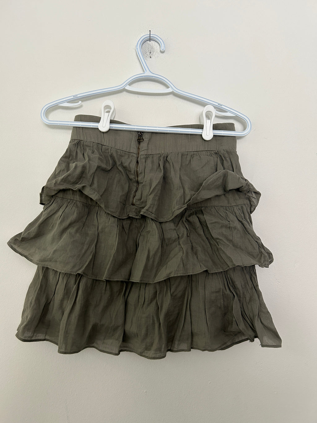 Jupe kaki à volants superposés – Zara