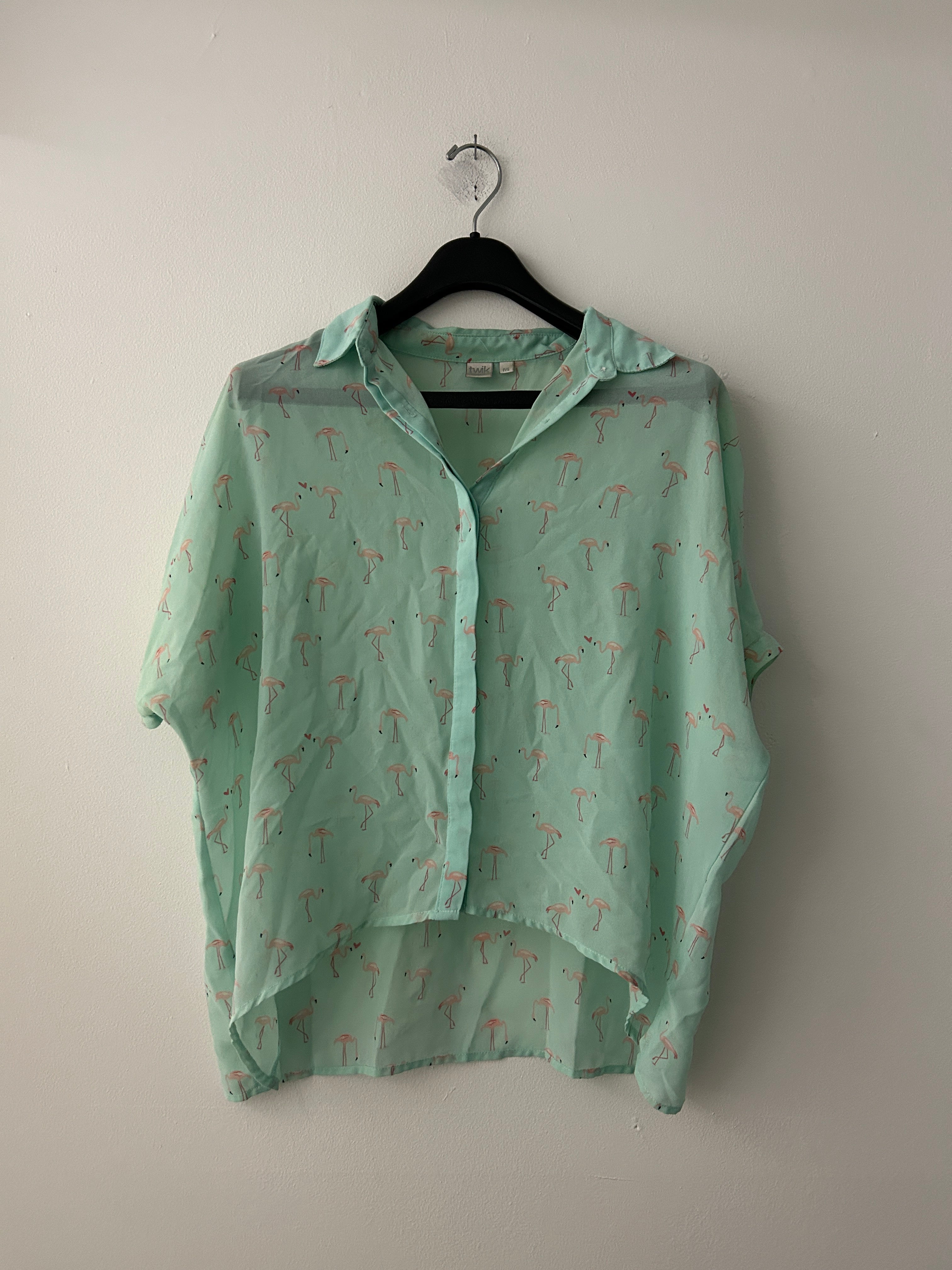 Chemisier vert menthe à motifs flamants roses – Twik