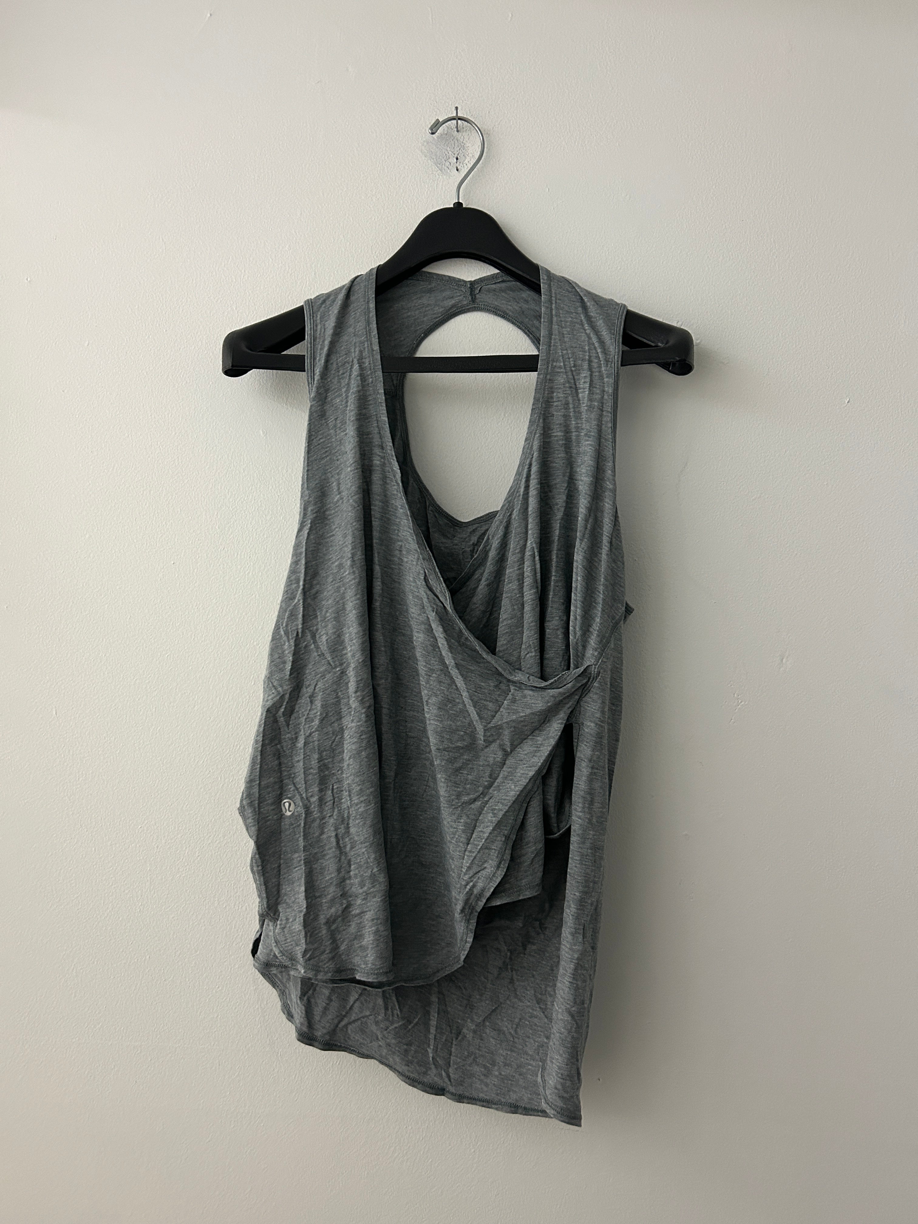 Camisole grise fluide à dos ouvert – Lululemon