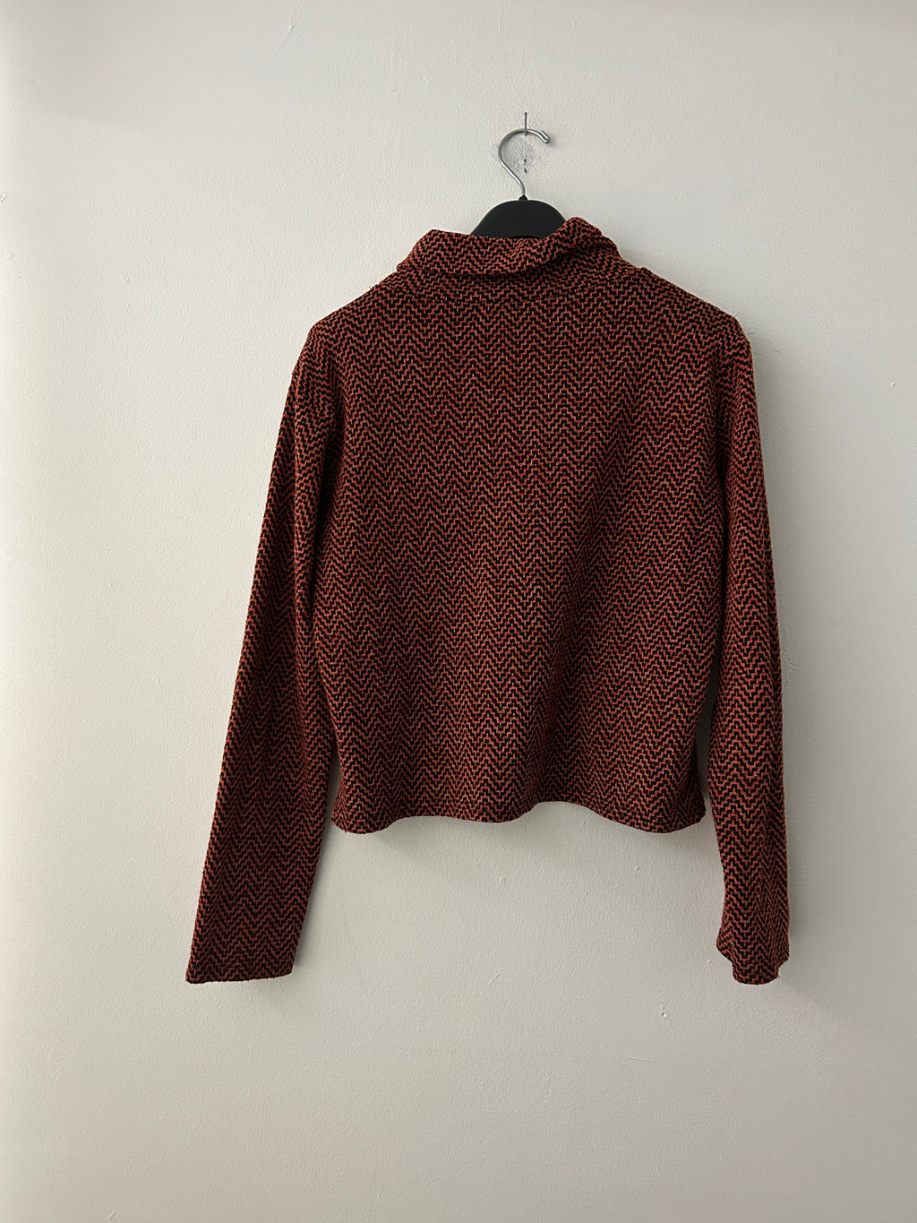 Haut court texturé à col montant – Oooperatime