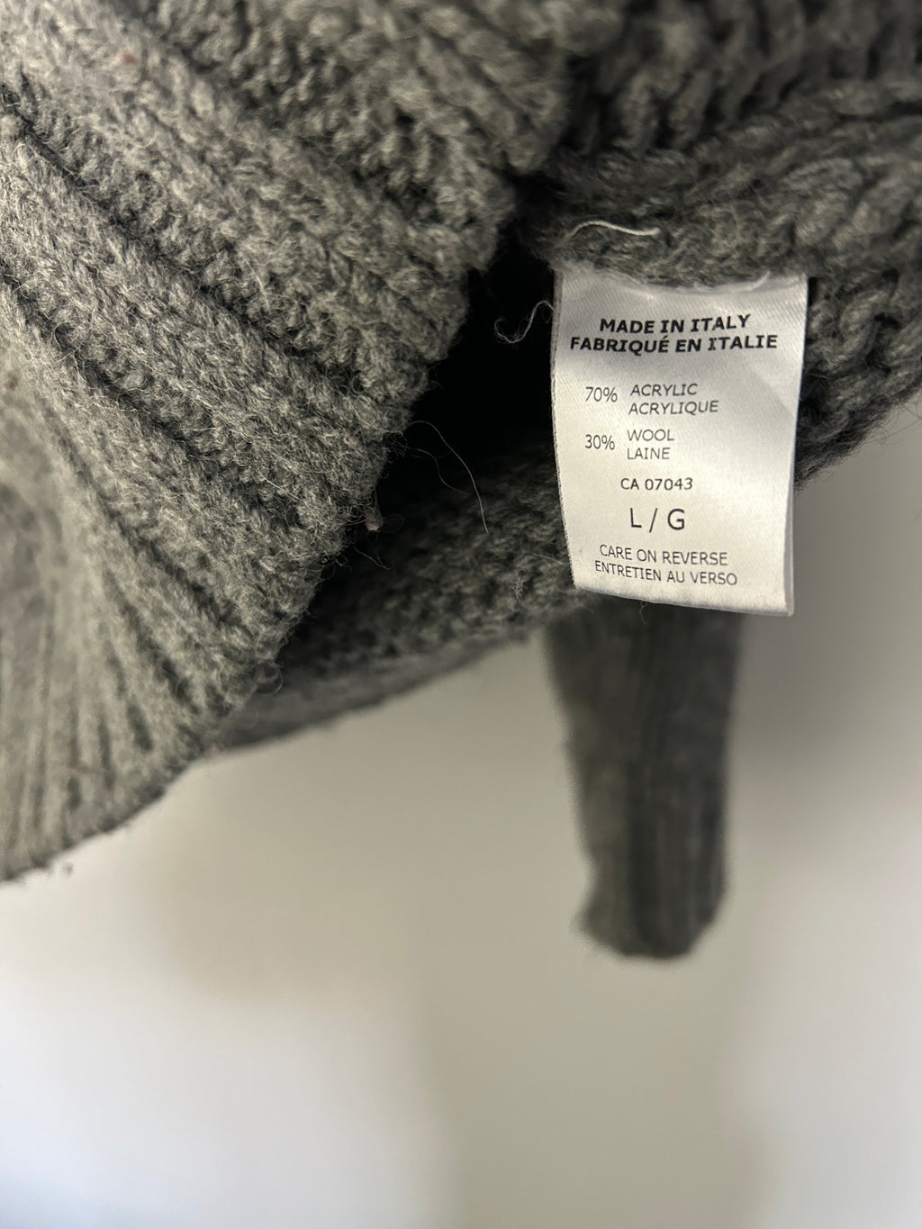 Pull en maille épaisse à capuche gris – Filippo Novelli (Italie)