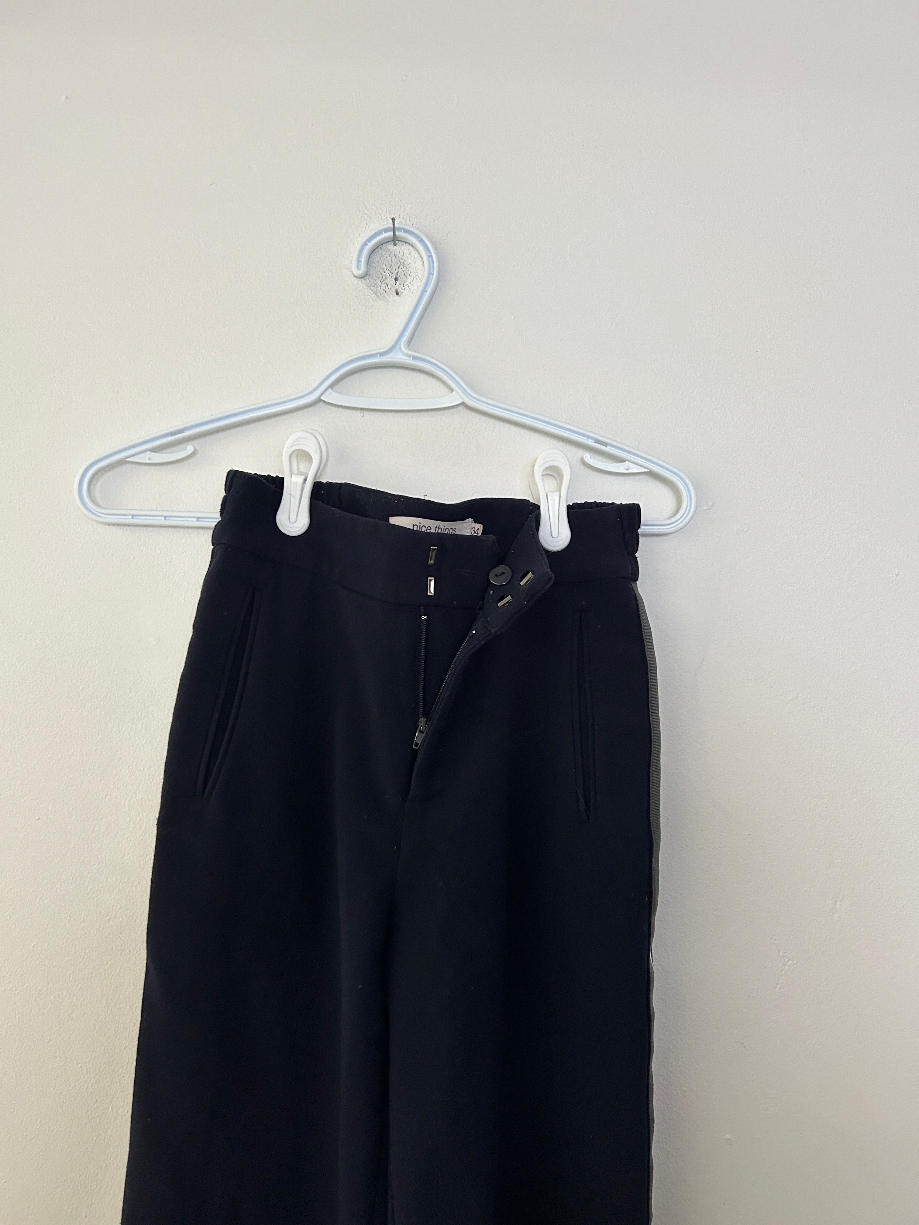 Pantalon noir droit élégant – Nice Things (Paloma S.)