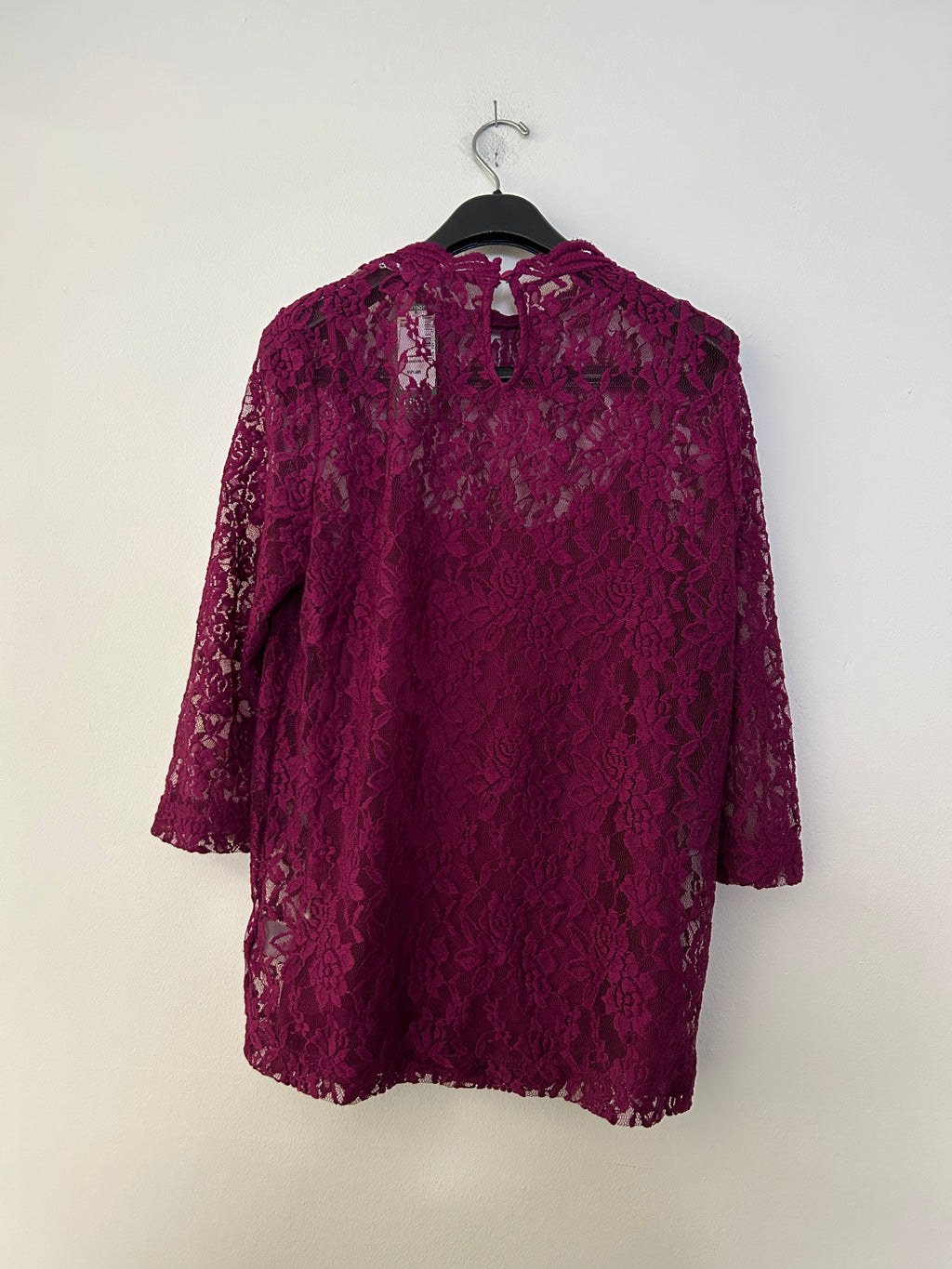 Haut en dentelle bourgogne manches 3/4 – Simons