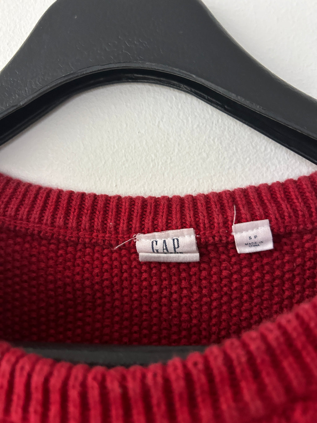 Pull en maille torsadée rouge – GAP