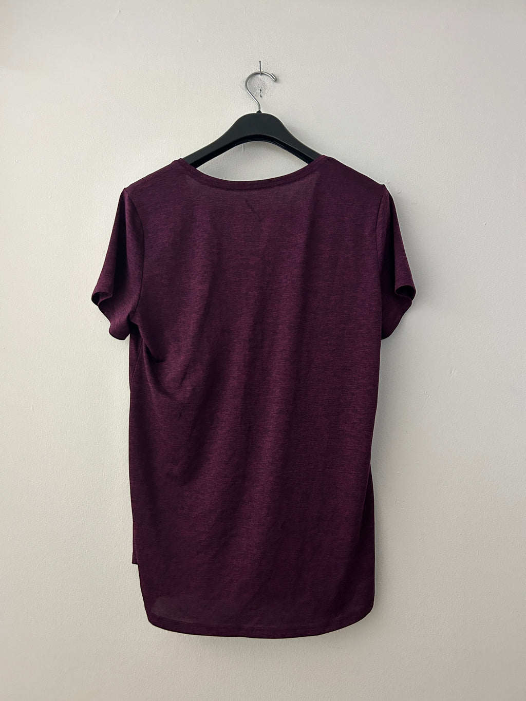 T-shirt sport col V bourgogne – Athletic Works