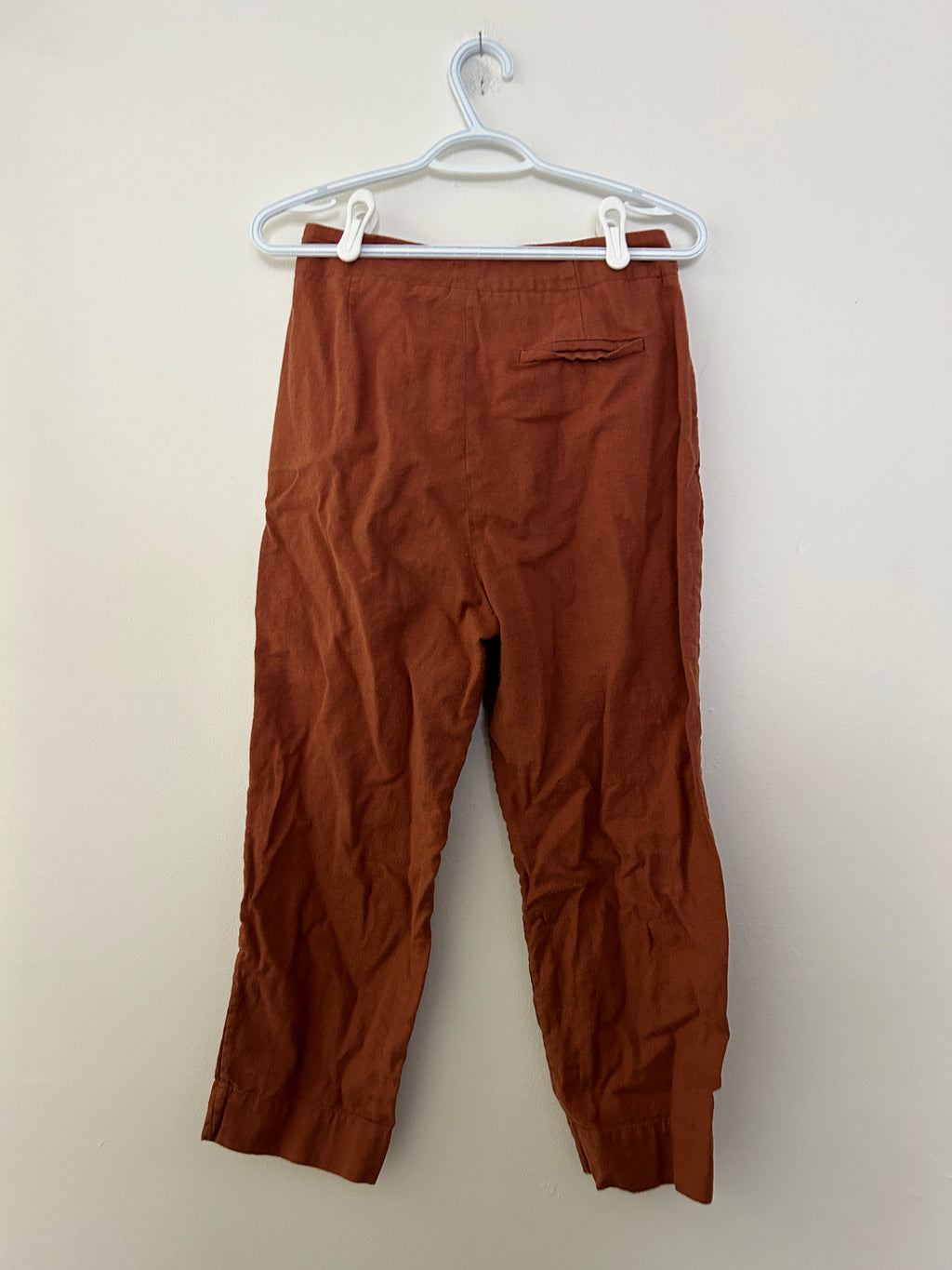 Pantalon en lin couleur rouille – ICŌNE