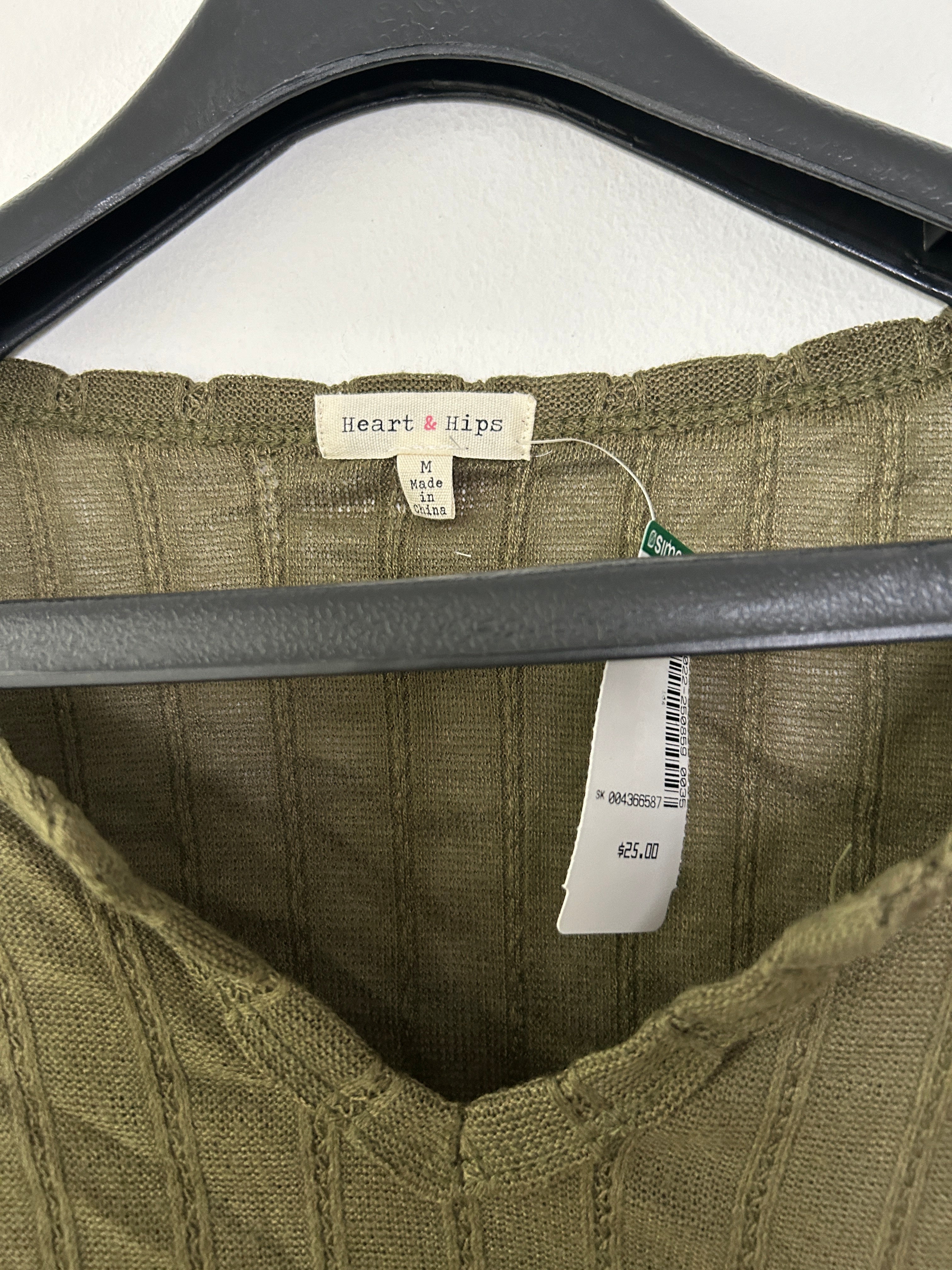 Haut court vert olive côtelé à manches longues – Heart & Hips