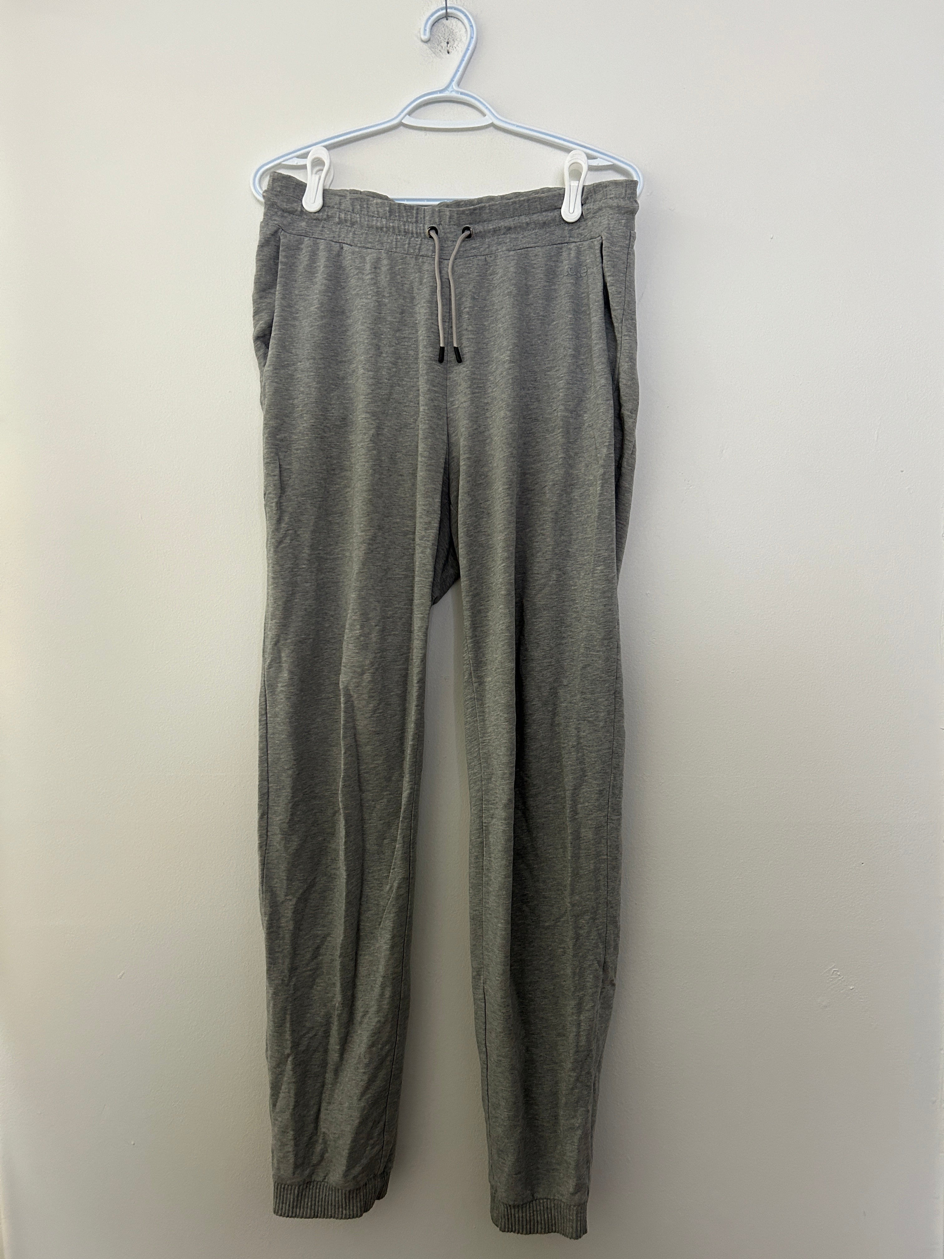 Pantalon jogger gris Lolë